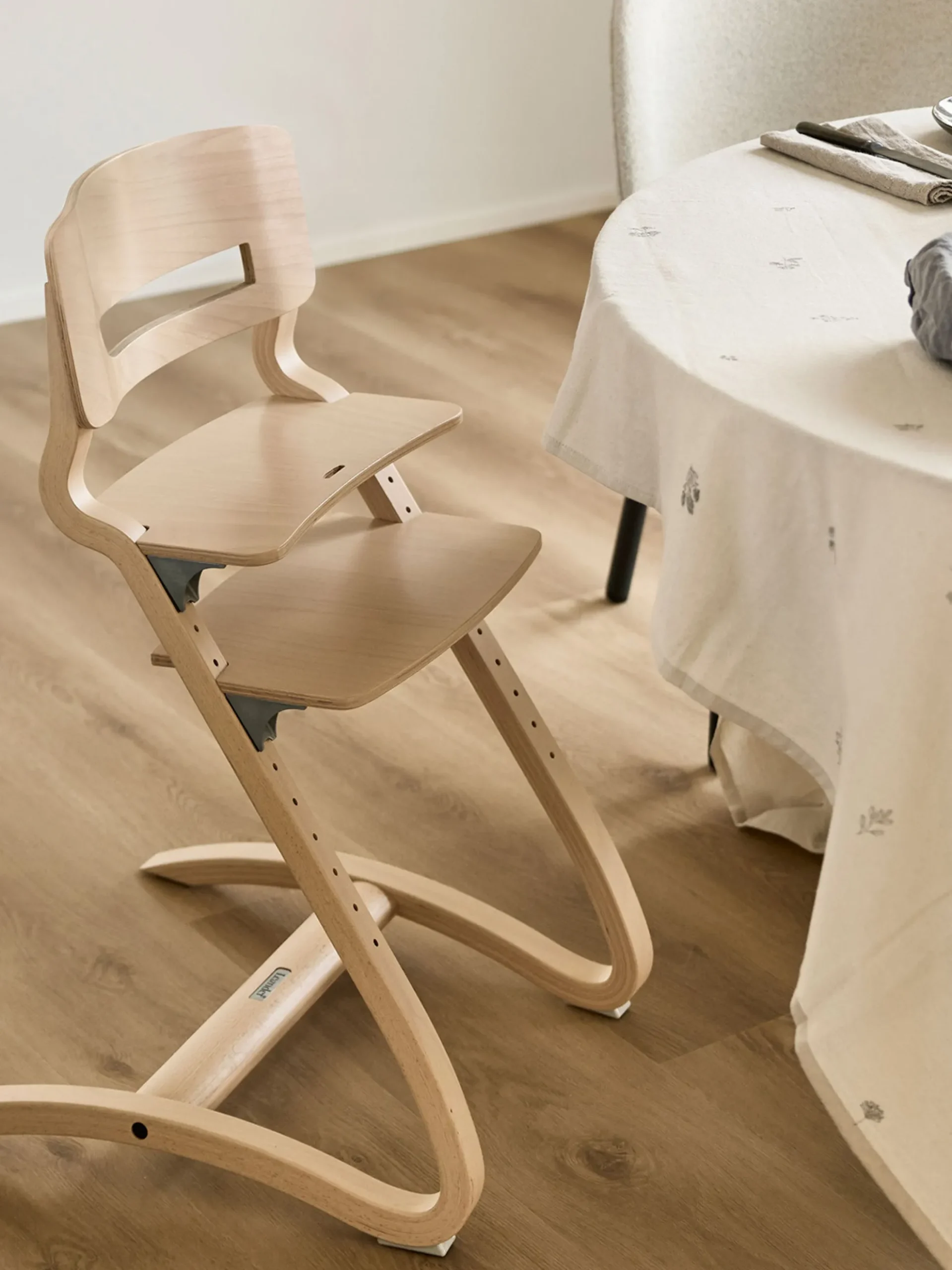Seggiolone in legno Leander Louie