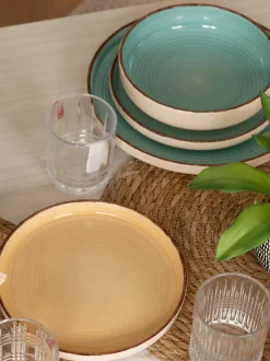 Servizio di piatti dipinto a mano Baita Modern, 6 persone, set da 18