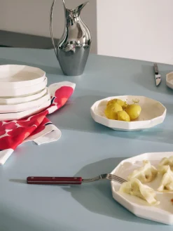 Servizio di piatti in porcellana Angoli