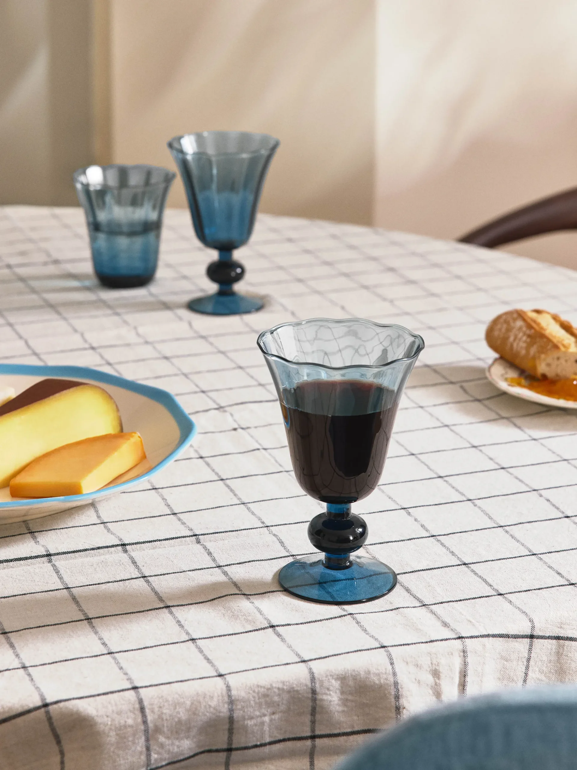 Set di 4 bicchieri da vino in vetro soffiato Tulya