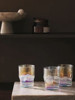 Set di 4 bicchieri in vetro soffiato con rilievo rigato e lucentezza madreperlacea Juno