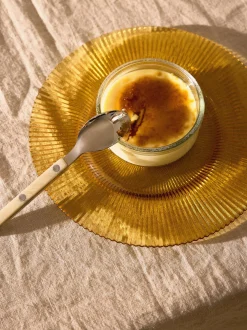Set di 4 piatti da colazione con motivo in rilievo Effie