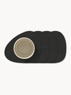 Set di 4 sottobicchieri in pelle fatti a mano dalla forma asimmetrica Curve