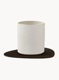Set di 4 sottobicchieri in pelle fatti a mano dalla forma asimmetrica Curve