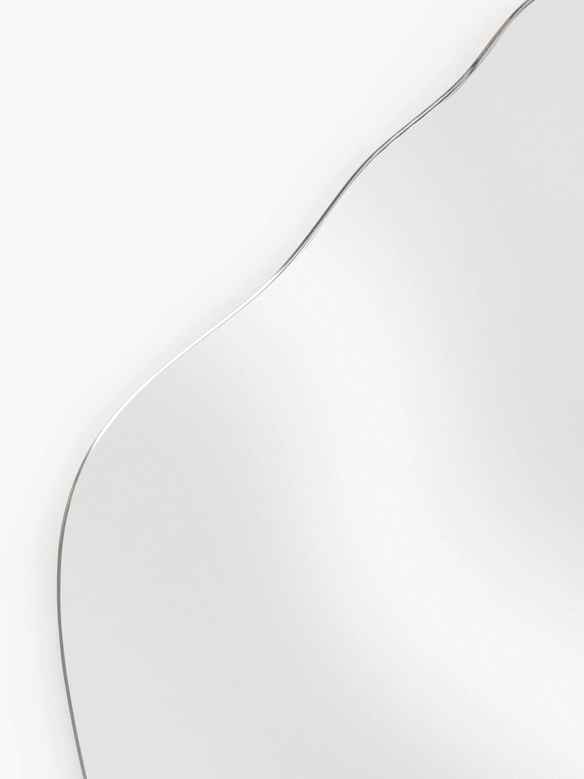 Set di 3 specchi da parete dalla forma organica senza cornice Lia