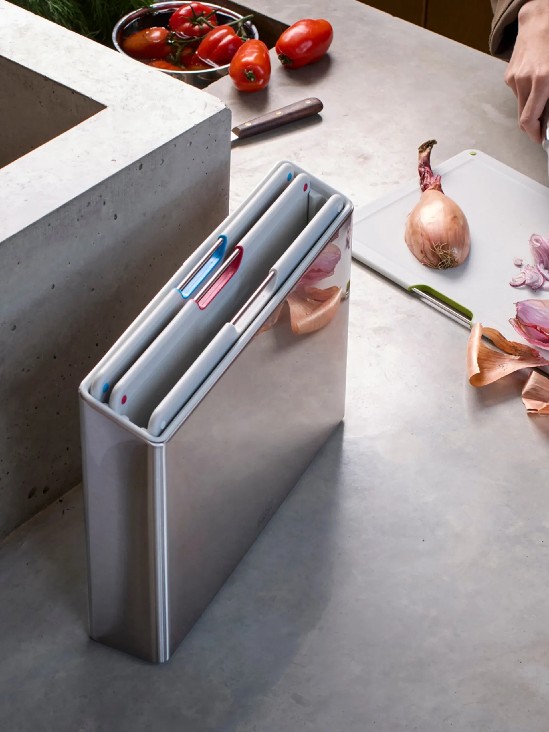 Set di 5 taglieri con supporto Folio