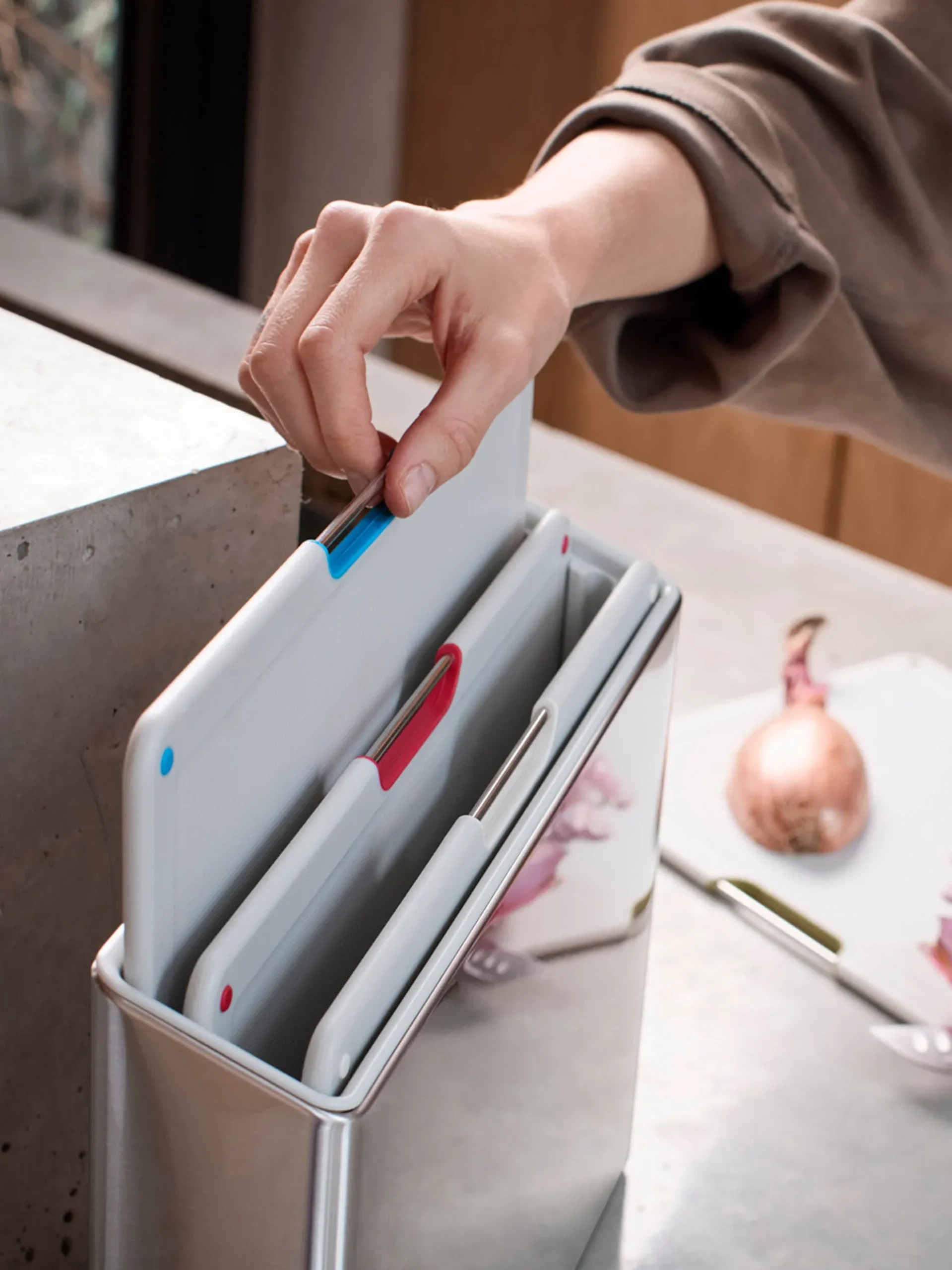 Set di 5 taglieri con supporto Folio