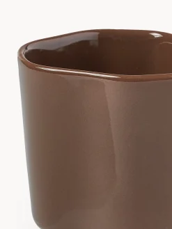 Set di 4 tazzine da caffè in porcellana dalla forma organica Joana