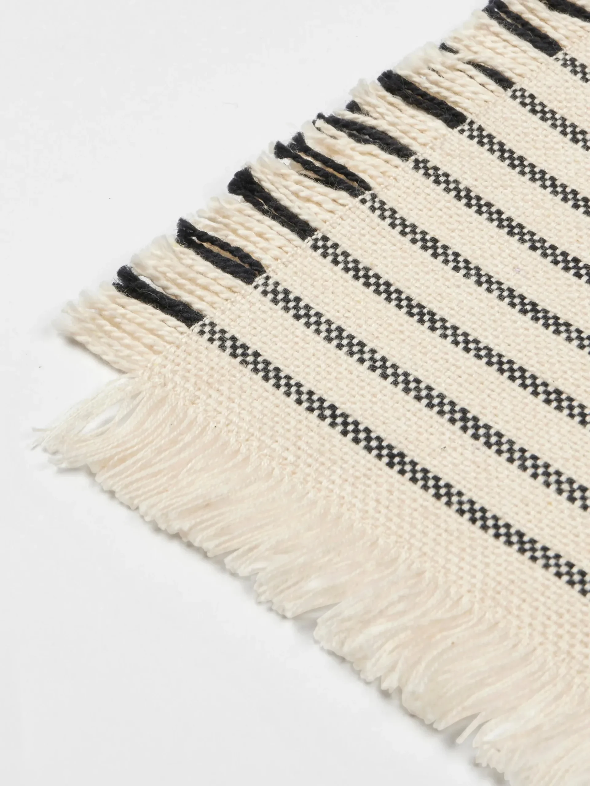 Set di 2 tovagliette in cotone con frange Elouise