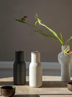 Set macina sale e pepe con coperchio in legno di faggio Bottle Grinder 2 pz
