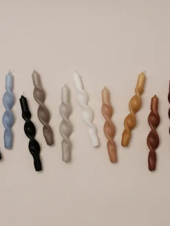 Set di 2 candele a bastoncino fatte a mano Twist