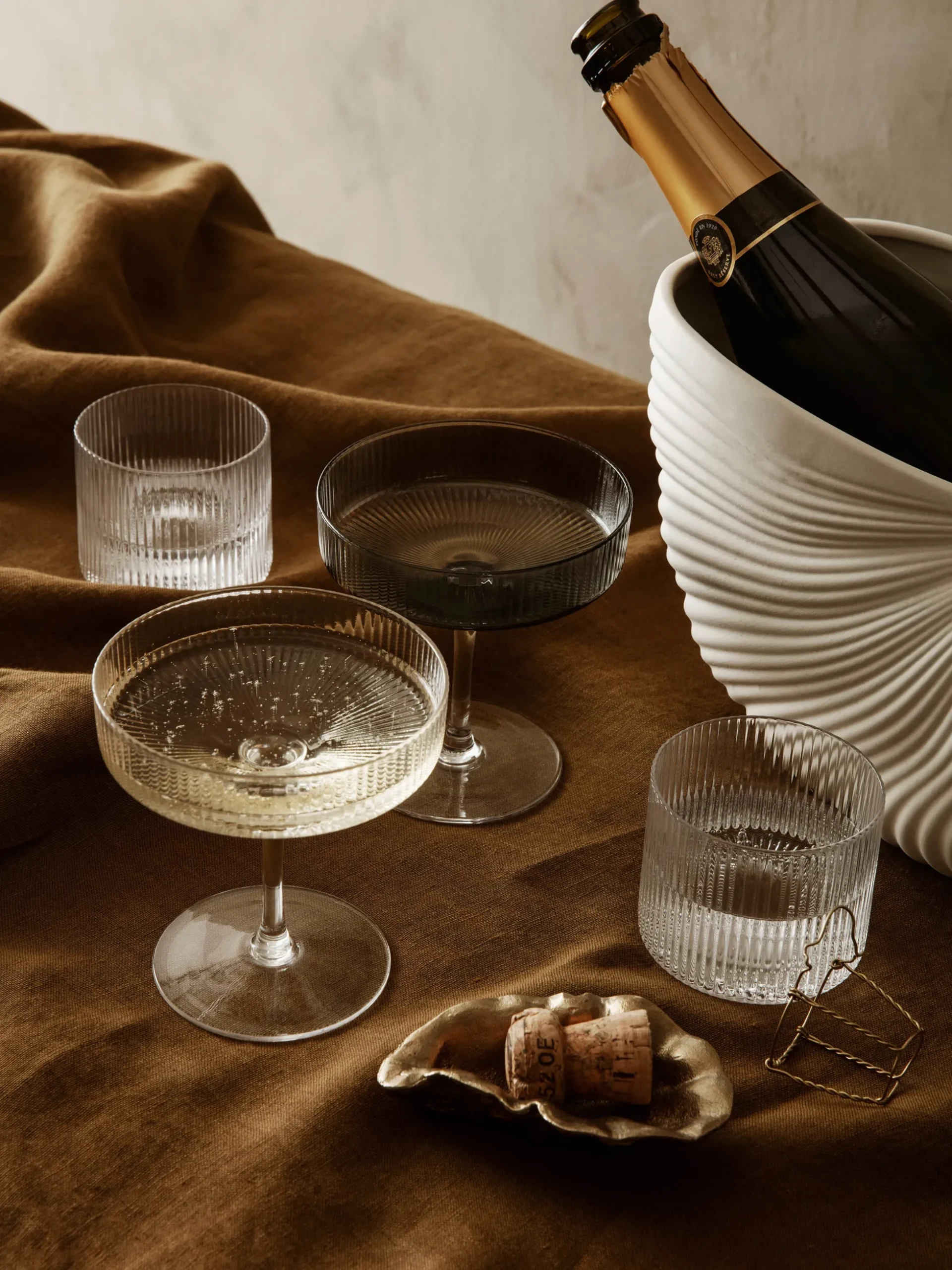 Set di 2 coppe da champagne in vetro soffiato con scanalatura in rilievo Ripple