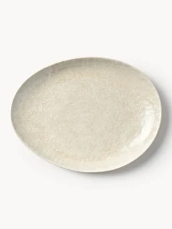 Set di 4 piatti piani fatti a mano dalla forma organica Macey