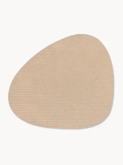 Set di 4 sottobicchieri in pelle fatti a mano dalla forma asimmetrica Curve