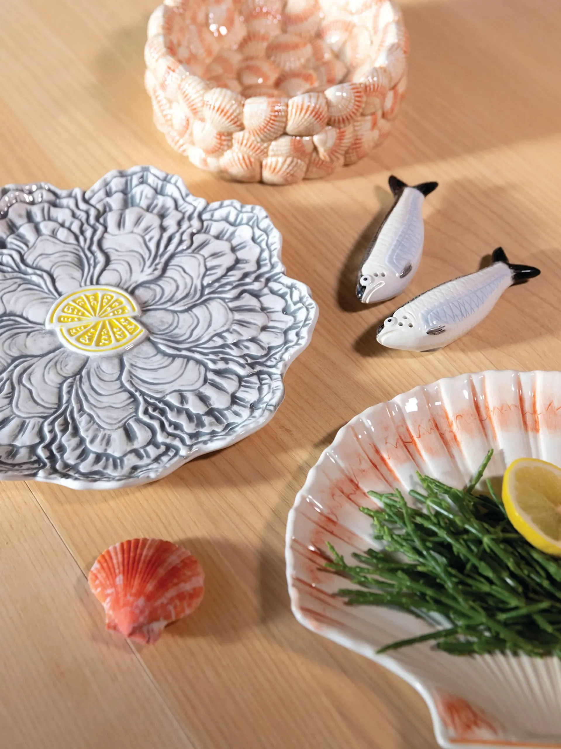 Set saliera e pepiera in dolomite dipinte a mano Sardine 2 pz