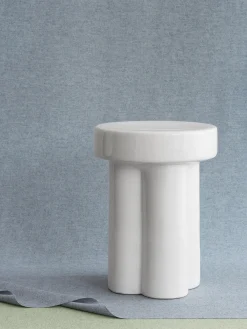 Sgabello in ceramica Toru