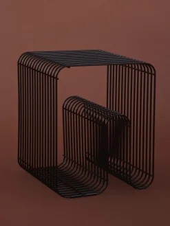 Sgabello in metallo Curva