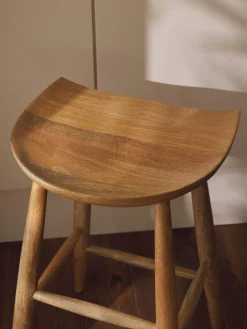 Sgabello alto in legno di mango Nino