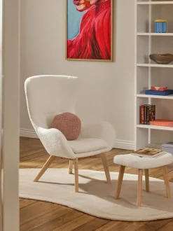 Sgabello imbottito in teddy con gambe in legno Wing