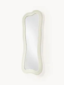 Specchio a figura intera con cornice ondulata Cosimo