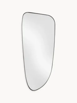 Specchio da parete dalla forma curva Oiva