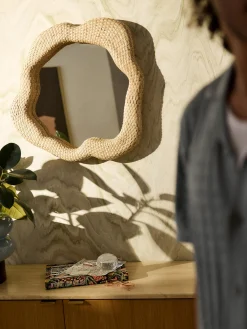Specchio da parete in rattan Nuzana