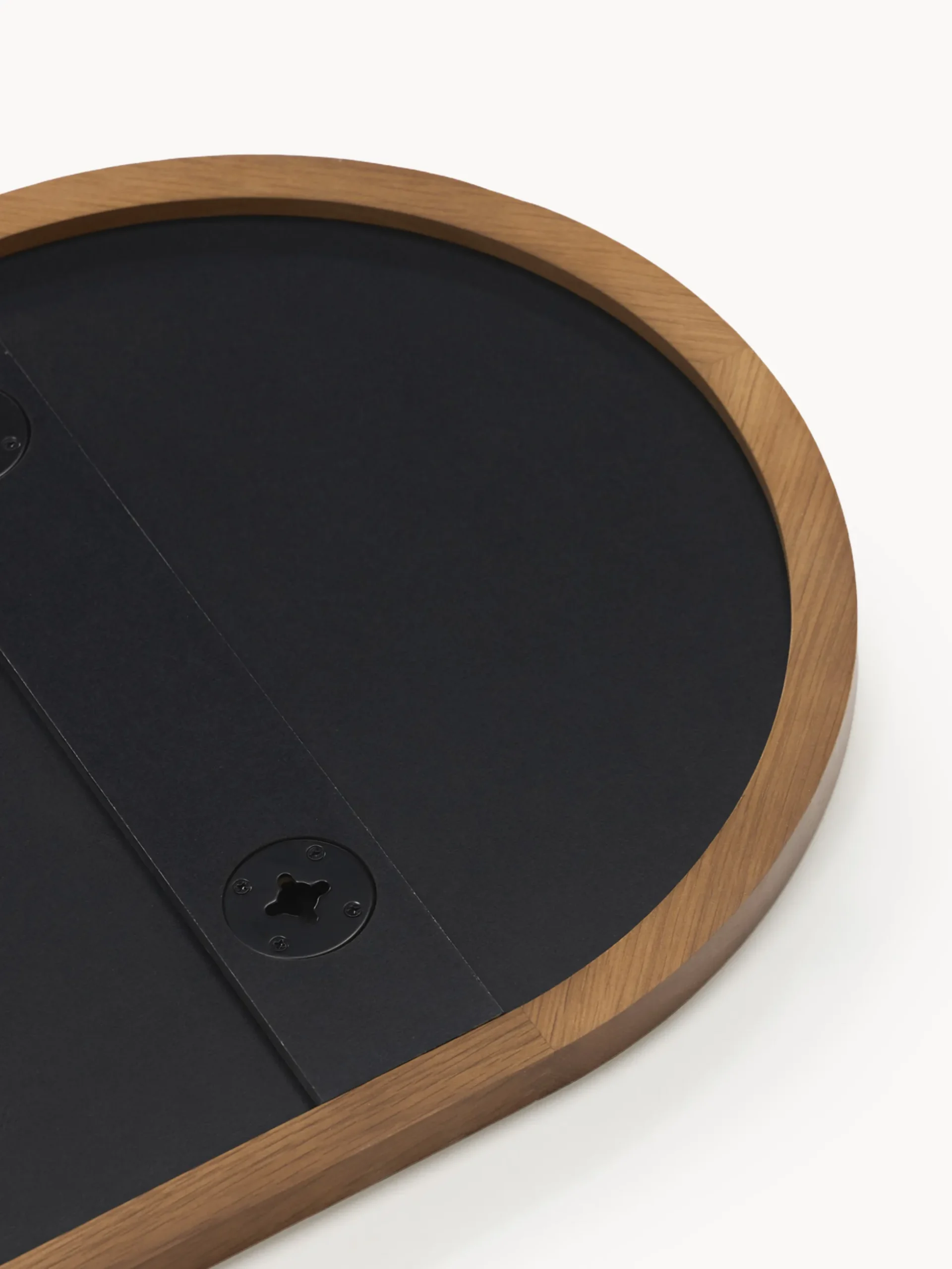 Specchio ovale da parete con cornice in legno di quercia Avery