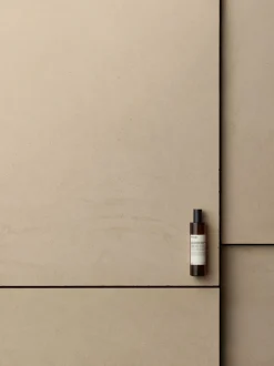 Spray per ambienti Cythera (legnoso, opulento, speziato)