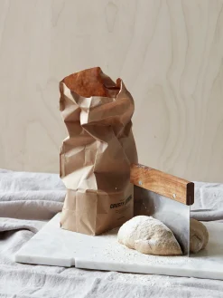 Tagliapasta in legno di acacia e acciaio inossidabile Puka