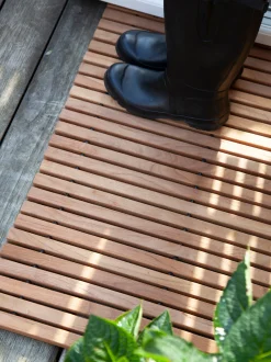 Tappetino da bagno in legno di teak Anna