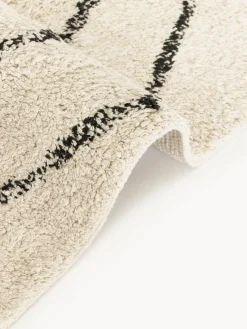 Tappeto boho in cotone fatto a mano con motivo a rombi e frange Bina