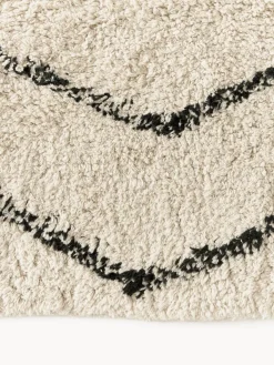 Tappeto boho in cotone fatto a mano con motivo a rombi e frange Bina