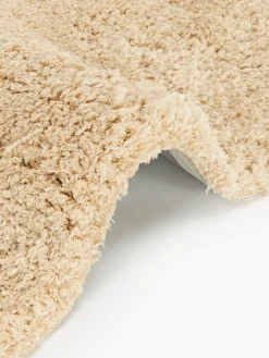 Tappeto fatto a mano dalla forma particolare Tully B