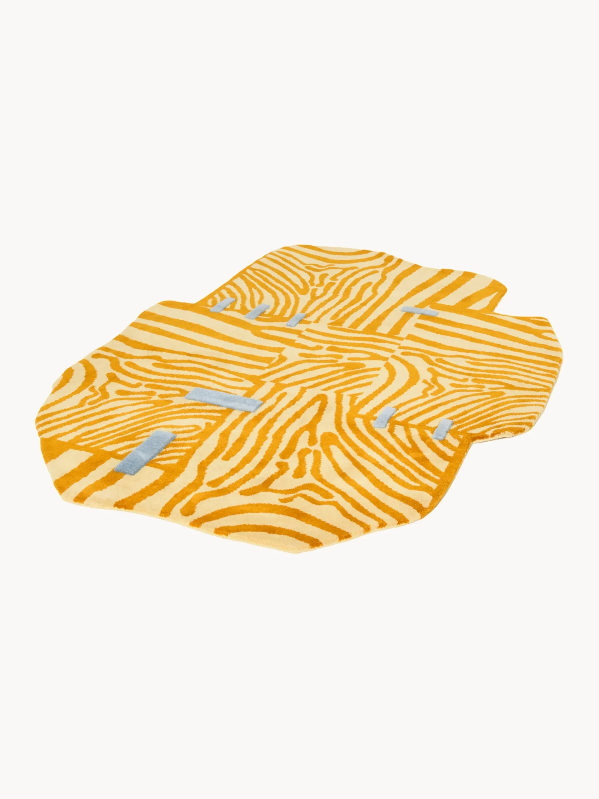 Tappeto in lana annodato a mano con effetto alto-basso Patch