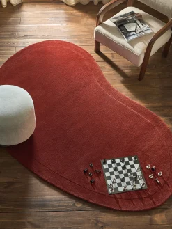 Tappeto in lana fatto a mano dalla forma organica Kadey