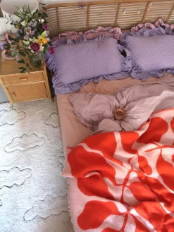 Tappeto per bambini fatto a mano con motivo in rilievo Clouds, lavabile