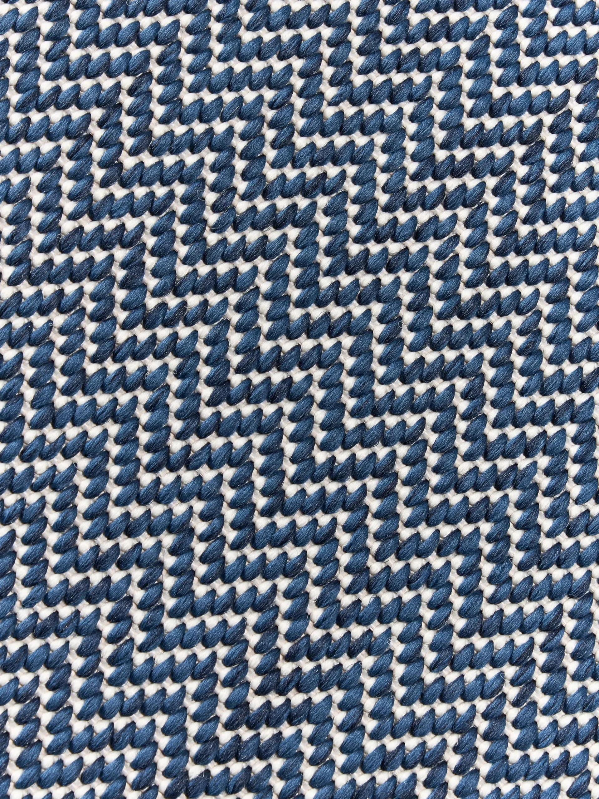 Tappeto reversibile da interno-esterno con motivo zigzag Cort
