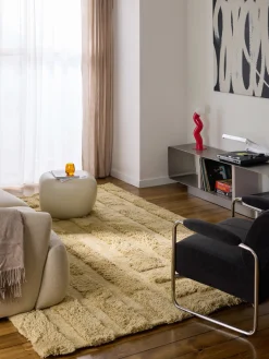Tappeto soffice a pelo lungo con motivo in rilievo Genève