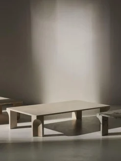 Tavolino in travertino Doric larg. 140 cm