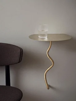 Tavolino da parete in ottone Curvature