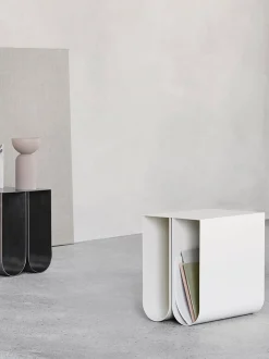 Tavolino in metallo Curved