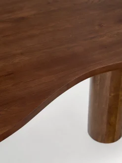 Tavolo in legno di quercia dalla forma organica Naruto, varie misure