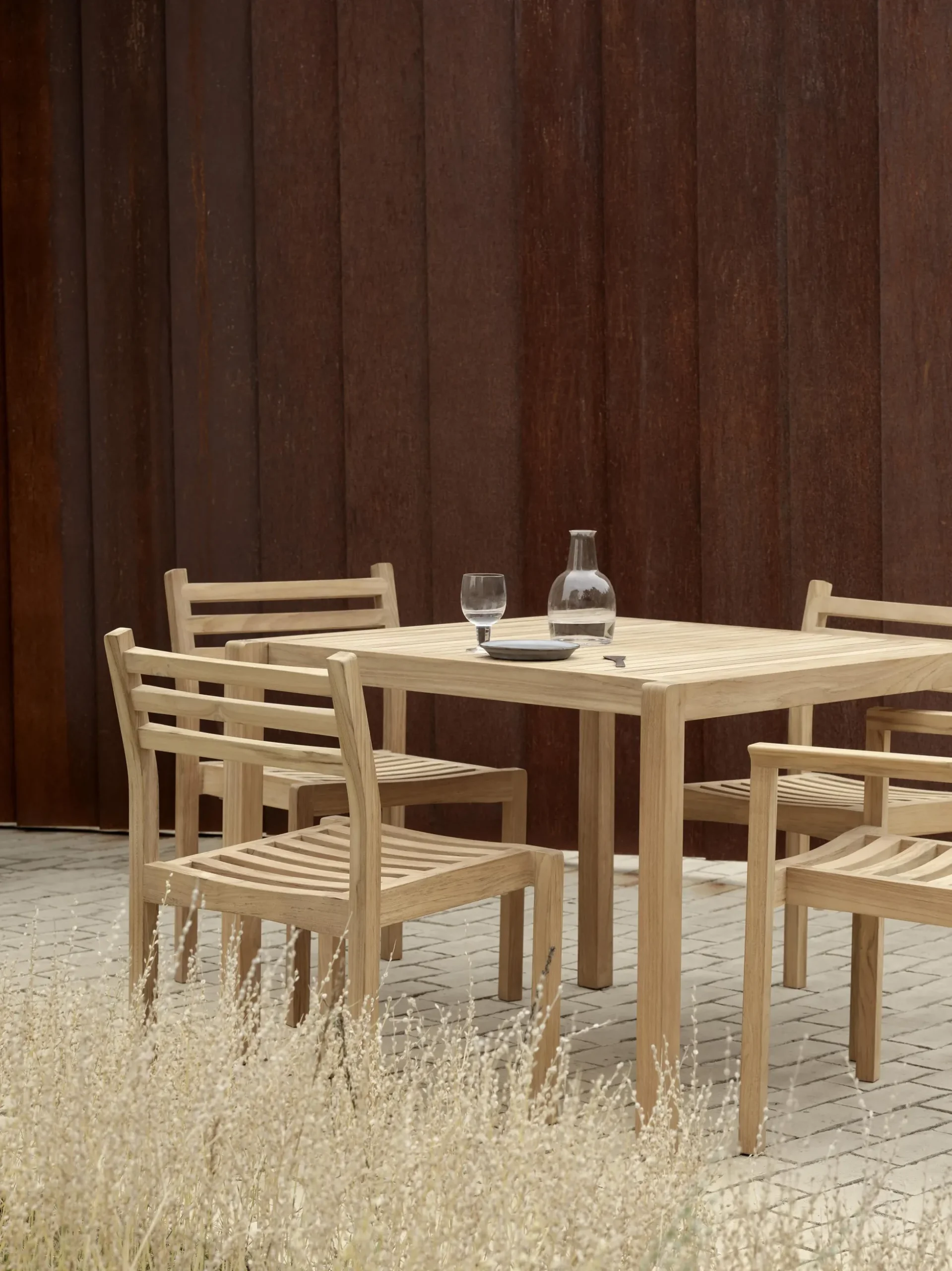 Tavolo da giardino in legno di teak AH901, 100 x 99 cm