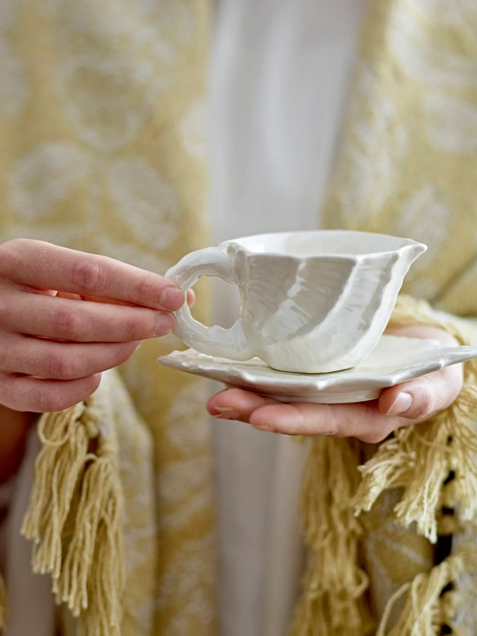 Tazza da caffè con piattino Shellie