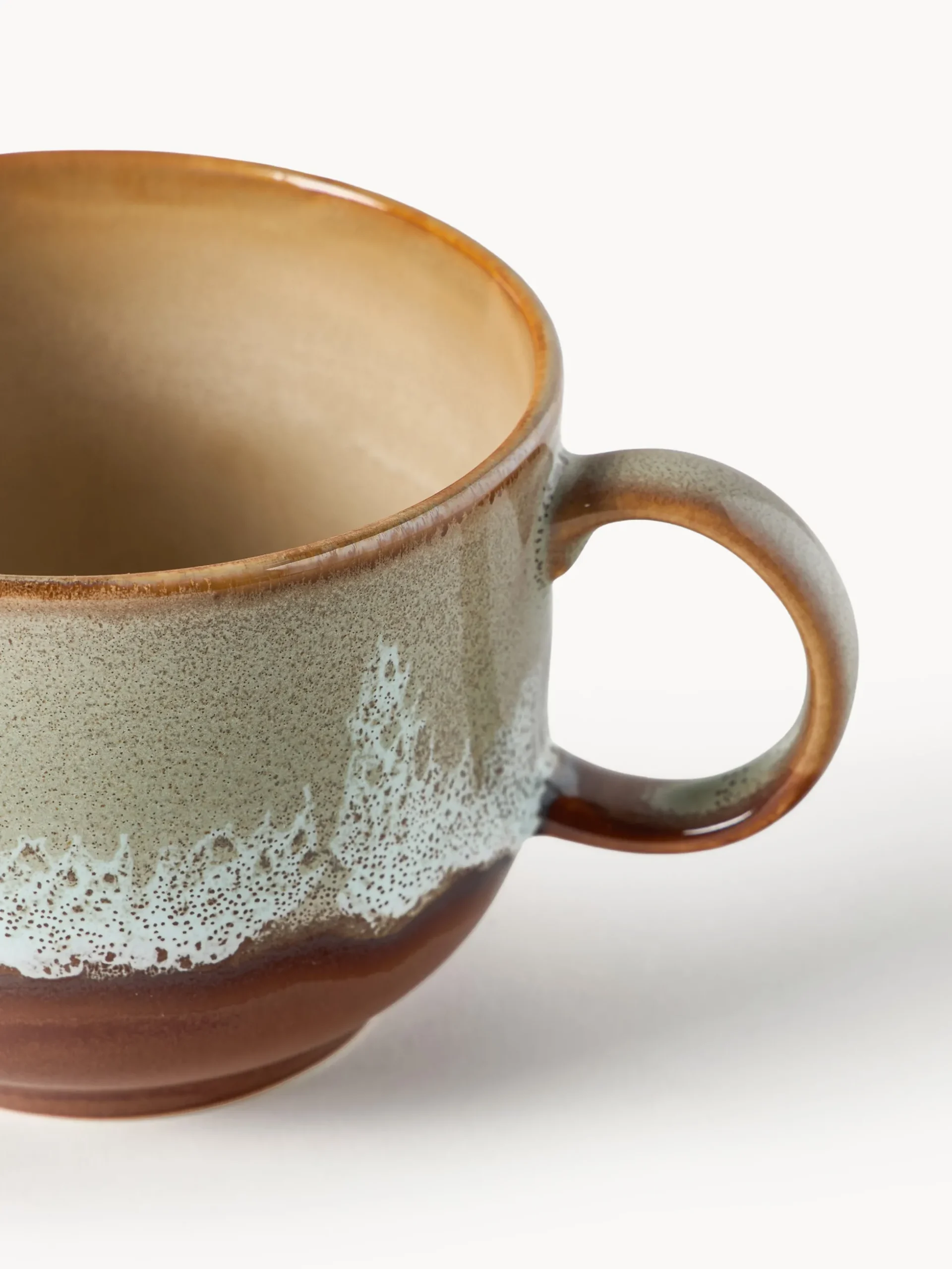 Tazza fatta a mano con smalto reattivo 70's