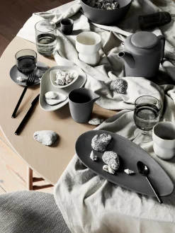 Tazza senza manico dalla forma organica fatta a mano Limfjord