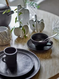 Tazza a forma di conchiglia Corelia