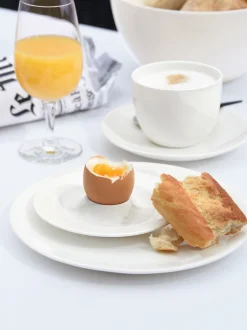 Tazzina con piattino in Fine Bone China Patricia