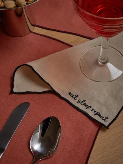 Tovaglioli da cocktail in lino con ricamo Cosmo 4 pz