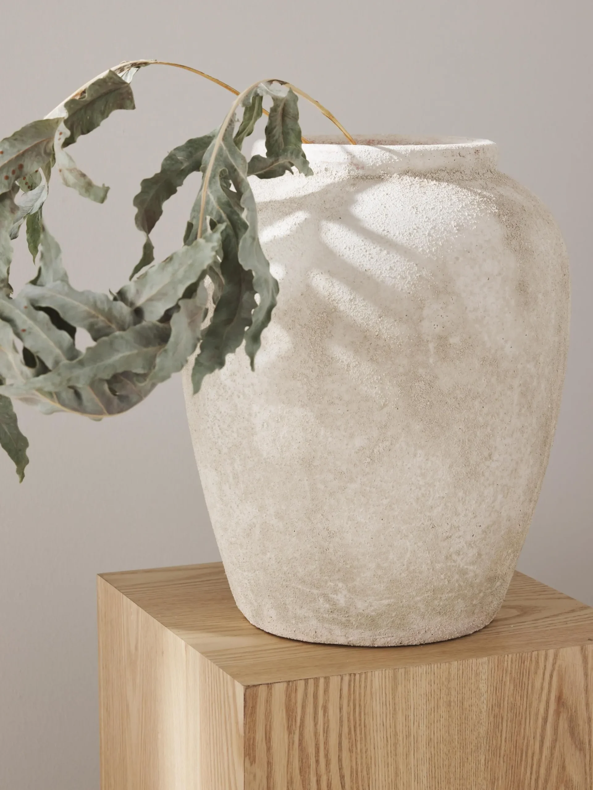 Vaso da terra con finitura sabbiata Leana, alt. 32 cm